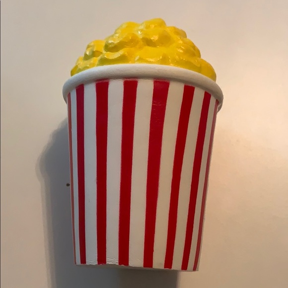 Jumbo Popcorn Squishy - Picture 2 of 4